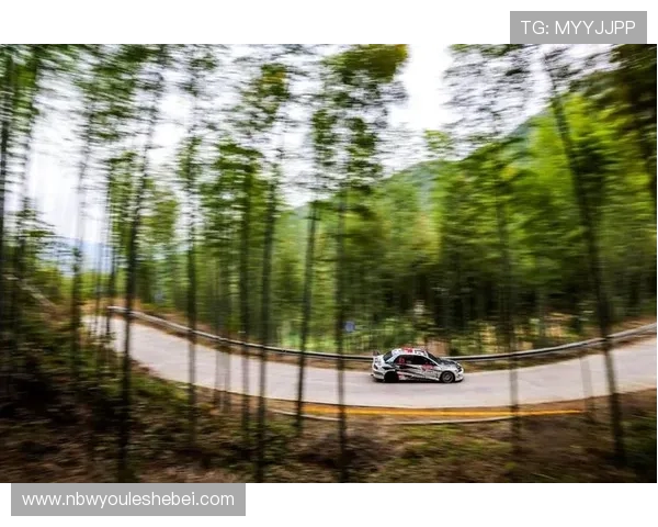 拉力巅峰对决开启,徐俊龙游赛道一马当先